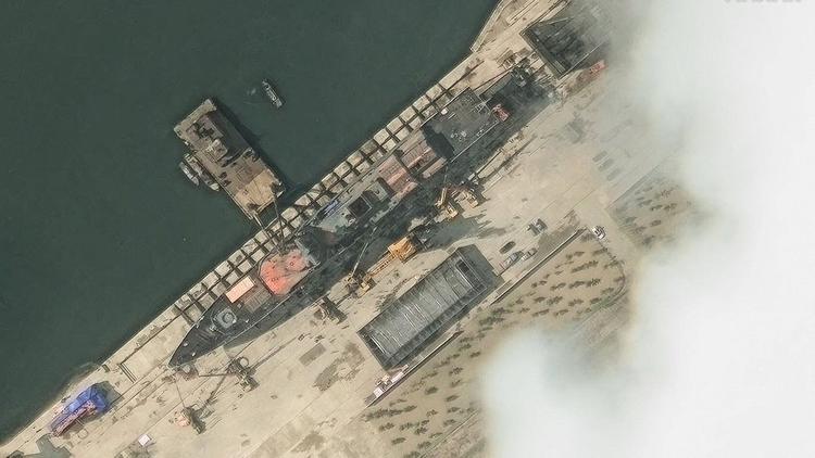 Nordkorea höjer äntligen den skadade jagaren: ...