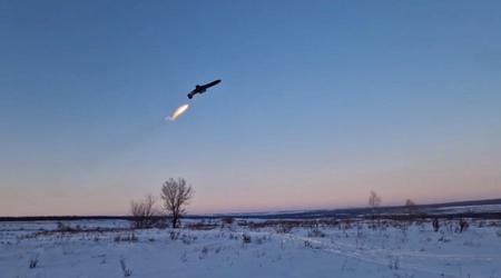 Russerna visar lokaliserad version av Shahed-238 jet